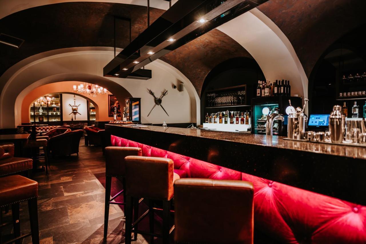 Hotel Bonaparte Kassa Kültér fotó